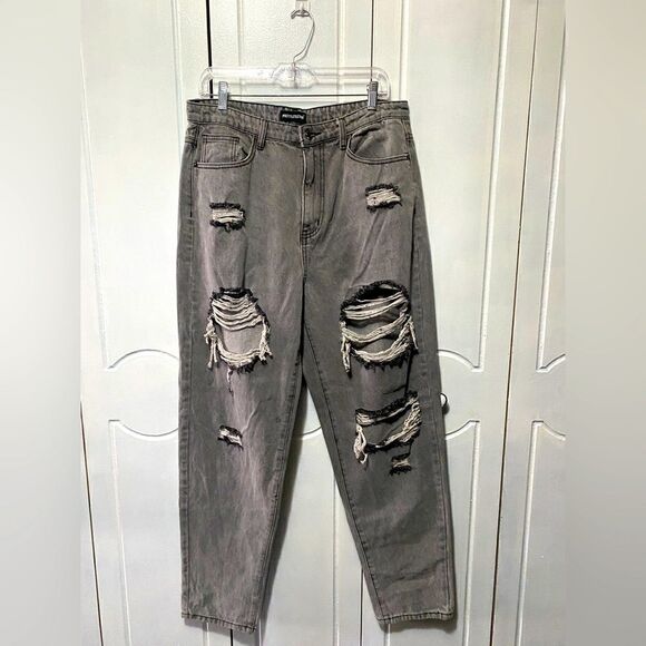 NWT PRETTYLITTLETHING Grey Distressed Mom Jean 14 - Picture 1 of 12